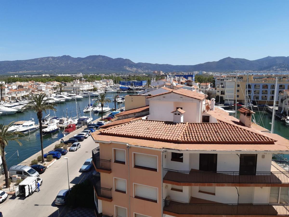 Club Nautic 3 Apartment Empuriabrava Bagian luar foto