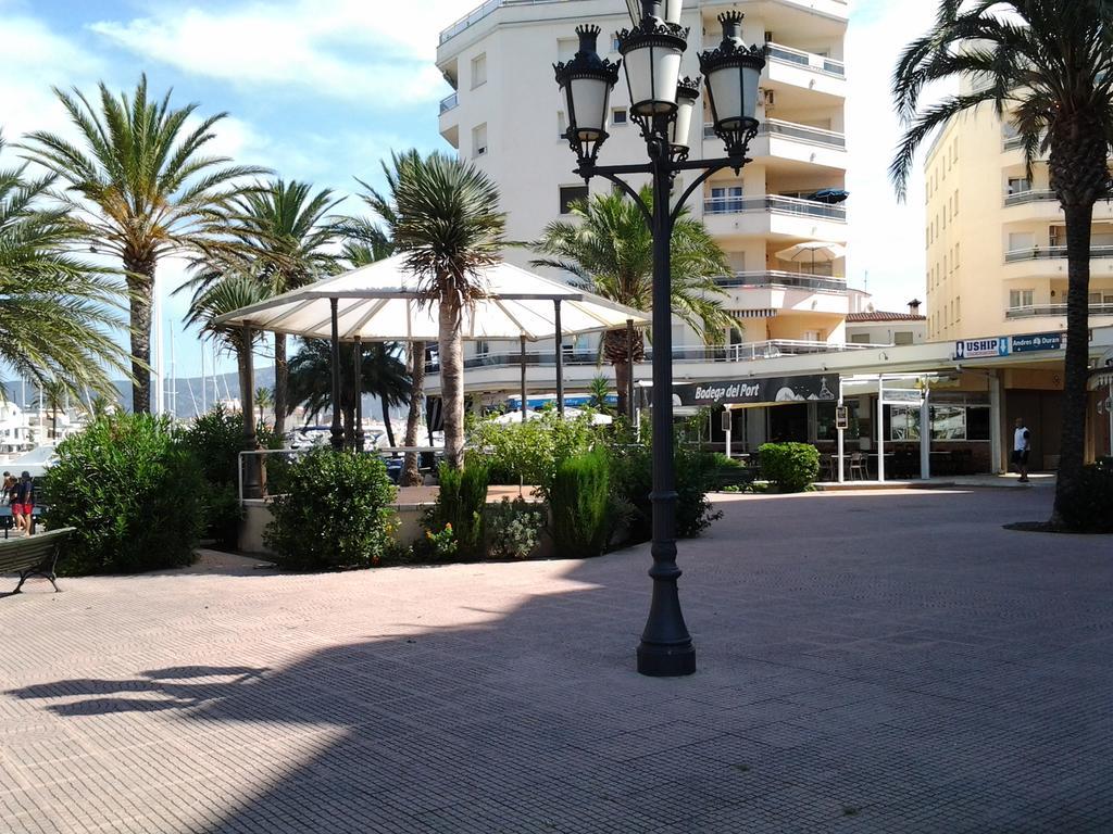 Club Nautic 3 Apartment Empuriabrava Bagian luar foto