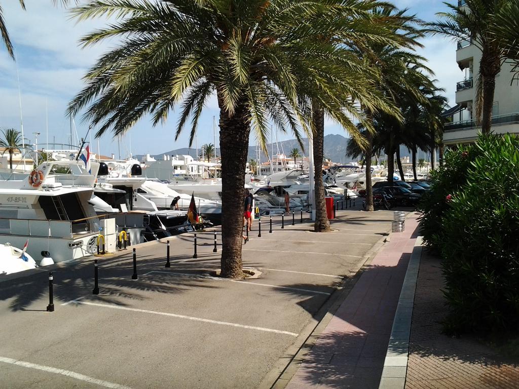 Club Nautic 3 Apartment Empuriabrava Bagian luar foto