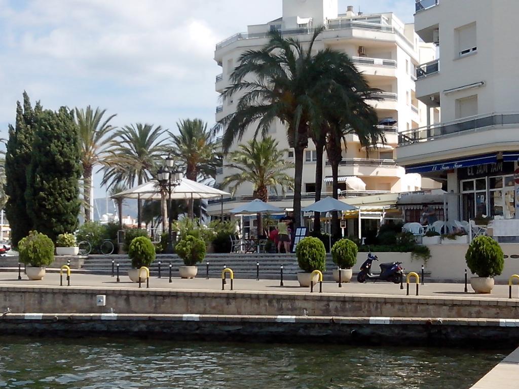 Club Nautic 3 Apartment Empuriabrava Bagian luar foto